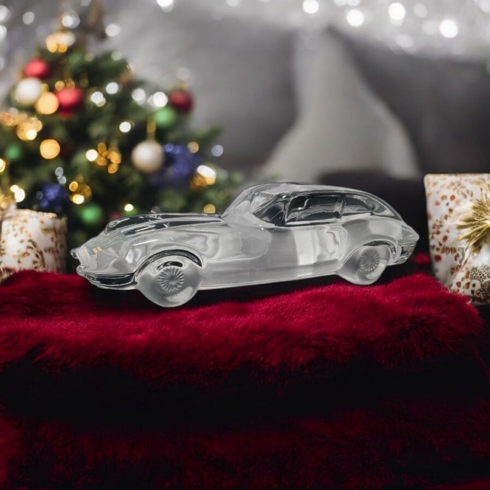 Mikasa Crystal Paperweight Jaguar E Type,1/24 Scale